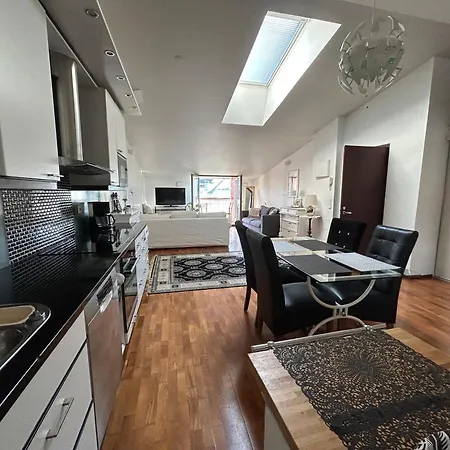 ホテル Lovely Penthouse In The Heart Of